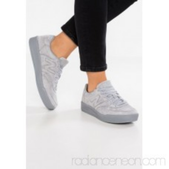 300 new balance 300 new balance